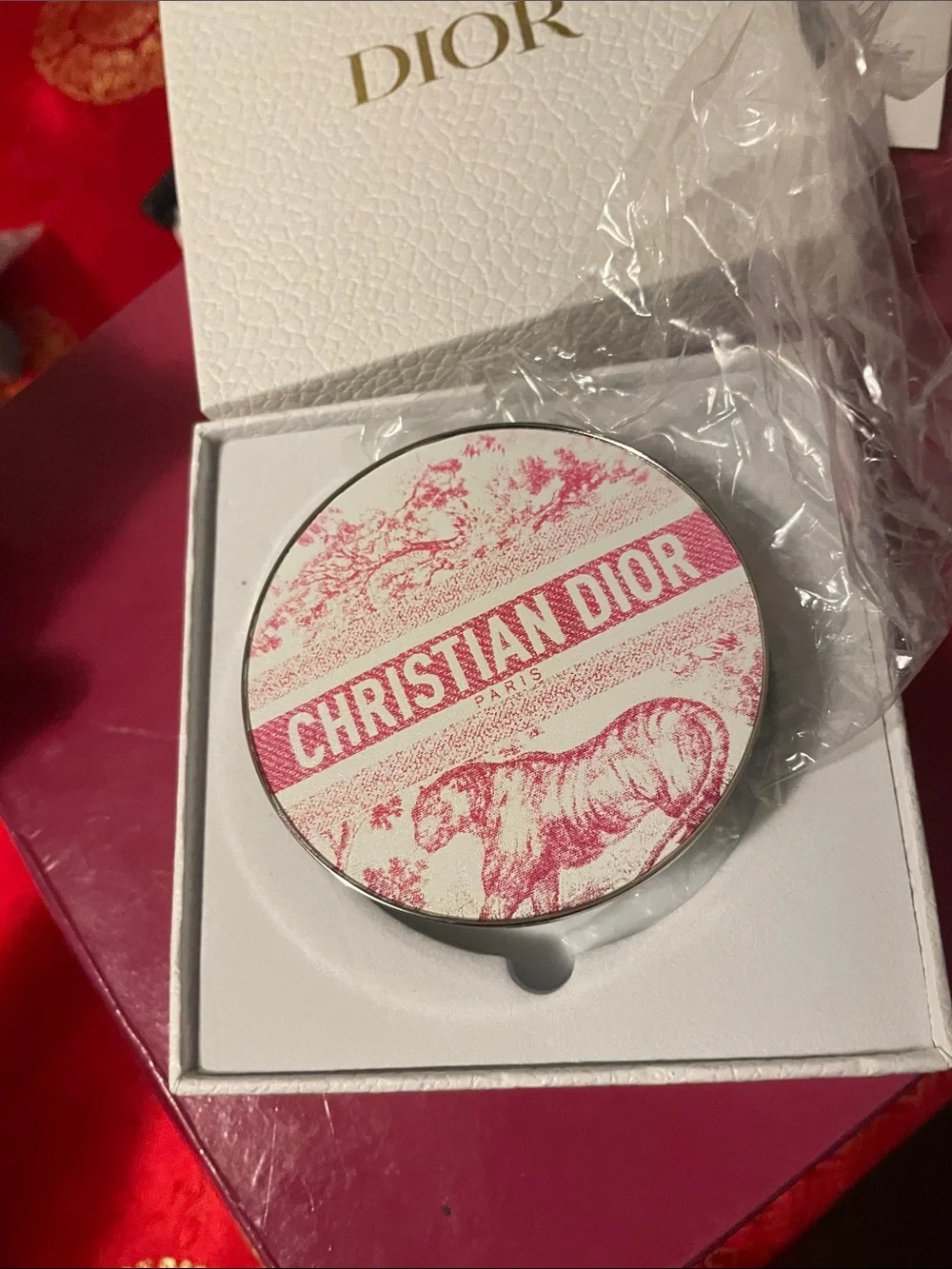 Dior Pink Toile Compact Mirror with Signature Logo - Picture 11 of 15